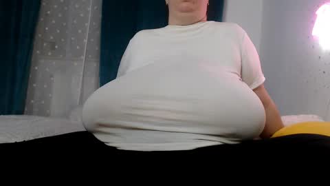 Maya online show from March 1, 11:15 pm