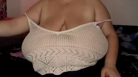 Maya online show from November 7, 12:00 pm