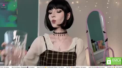 Elis  im back fav vibes 66100222 and 160  online show from May 16, 8:50 am