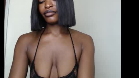 sweetxxboobsx online show from October 11, 9:06 pm