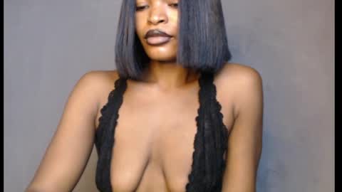 sweetxxboobsx online show from May 28, 10:46 am
