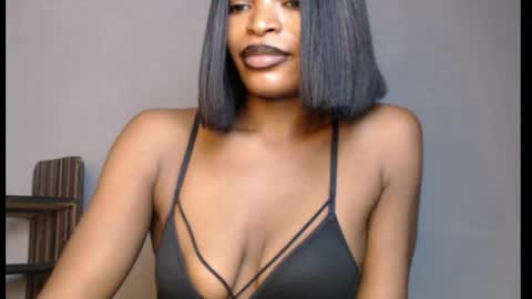 sweetxxboobsx online show from May 10, 8:49 am