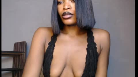 sweetxxboobsx online show from May 20, 4:15 pm