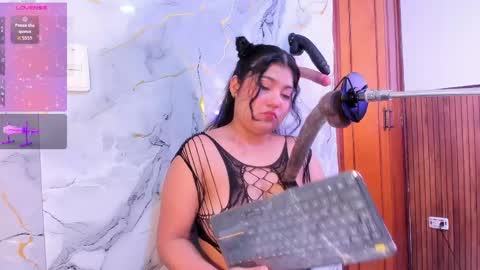 LINA online show from March 31, 11:54 am