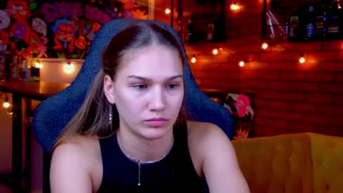 Emily online show from May 20, 9:28 am