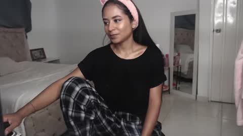 yaya online show from September 10, 1:44 pm