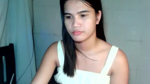 Rhea online show from May 15, 6:43 pm
