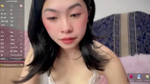 Holly online show from March 27, 2:13 am