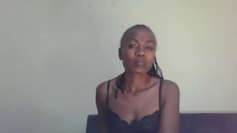 Snapshot of swtebony1 chatting on March 12, 10:28 pm ALICIA online show from March 12, 10:28 pm