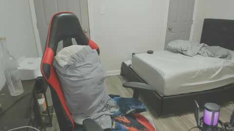 sxamleuy online show from October 4, 6:19 am