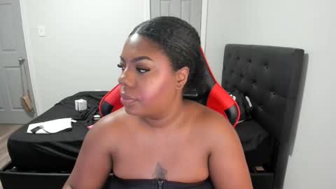 sxamleuy online show from March 15, 11:40 pm