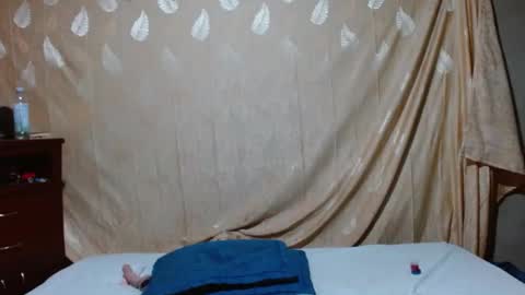 sydney_kane_ online show from October 5, 12:15 am
