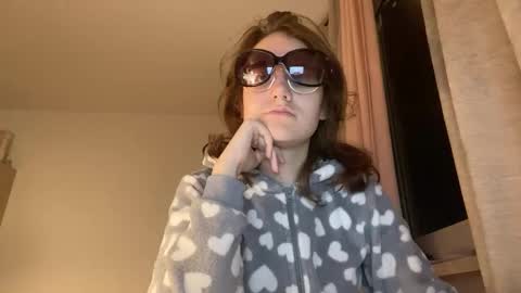 Sylvia online show from October 22, 4:56 pm