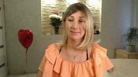 Sylvia online show from March 2, 8:32 am