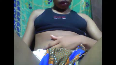tahiriniah online show from February 8, 1:33 pm