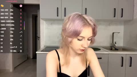 Tessa online show from May 14, 11:05 am
