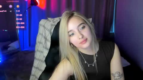 Taisia online show from April 25, 8:28 am