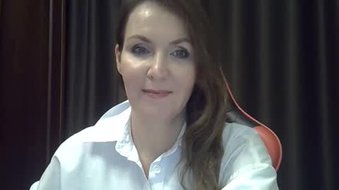 taisialucky77 online show from November 12, 6:28 pm