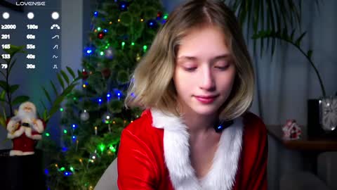 Mia online show from December 23, 3:40 am