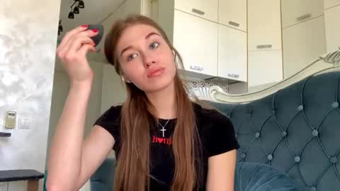 Nami online show from April 26, 10:13 am