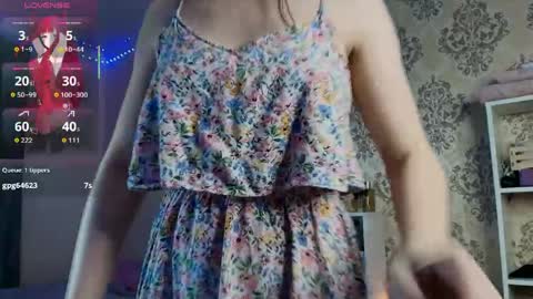 tali_zorah online show from May 3, 9:29 pm