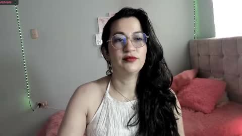 Talia  mia online show from April 29, 1:47 pm