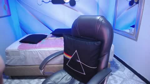 Taliaa online show from April 7, 11:56 am