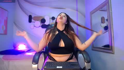 Taliaa online show from March 25, 11:46 am