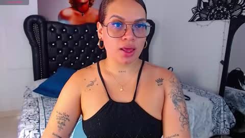 Snapshot of taliana36 chatting on October 22, 12:21 pm taliana36 online show from October 22, 12:21 pm