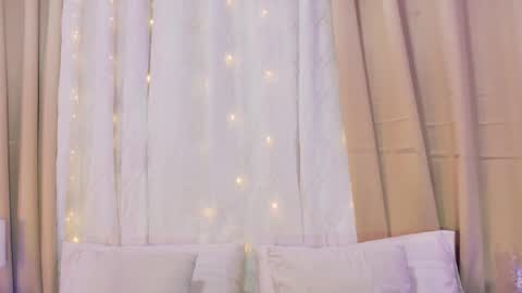 tali  online show from May 25, 6:51 pm