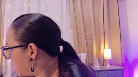 tali  online show from July 1, 7:24 pm