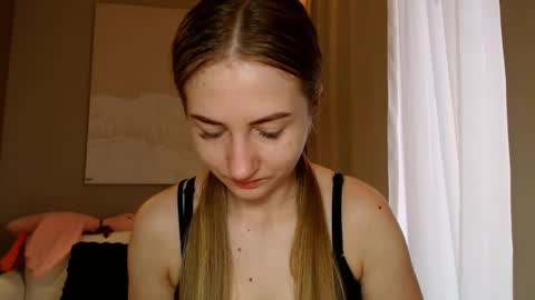 Snapshot of taliiyafiredream chatting on December 28, 6:17 am Kira online show from December 28, 6:17 am