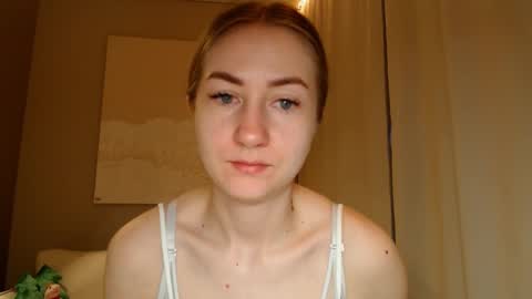 Snapshot of taliiyafiredream chatting on January 13, 6:06 am Kira online show from January 13, 6:06 am