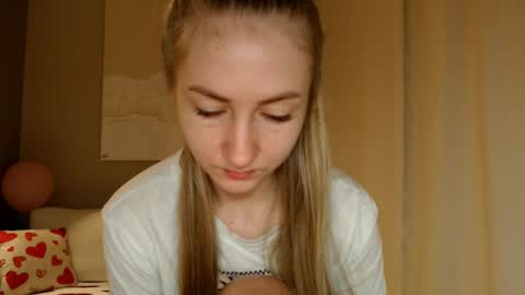 Snapshot of taliiyafiredream chatting on March 12, 6:29 am Kira online show from March 12, 6:29 am