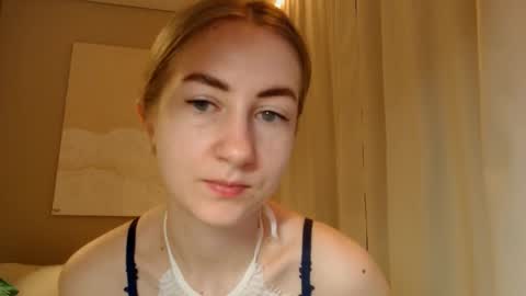 Snapshot of taliiyafiredream chatting on January 31, 6:02 am Kira online show from January 31, 6:02 am