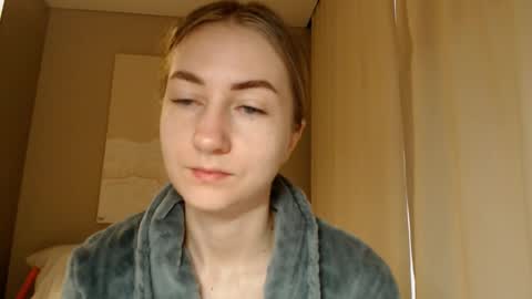 Snapshot of taliiyafiredream chatting on February 5, 6:35 am Kira online show from February 5, 6:35 am