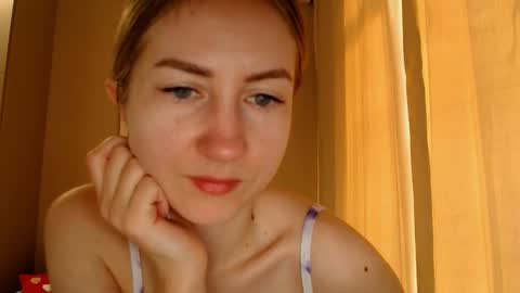 Snapshot of taliiyafiredream chatting on February 21, 6:29 am Kira online show from February 21, 6:29 am