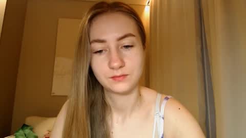 Snapshot of taliiyafiredream chatting on January 18, 5:52 am Kira online show from January 18, 5:52 am
