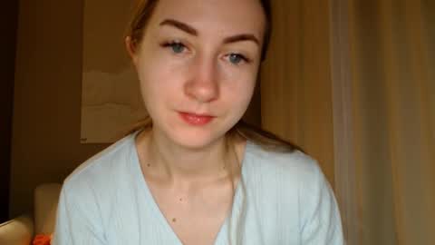 Snapshot of taliiyafiredream chatting on December 18, 6:10 am Kira online show from December 18, 6:10 am