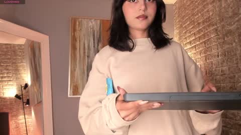 Tami  online show from January 15, 12:04 pm