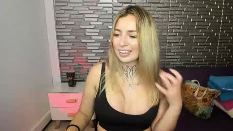 Tamara online show from May 8, 9:27 pm