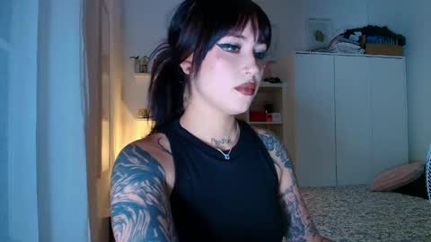 Cami 3 online show from May 28, 4:05 pm