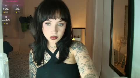 Cami 3 online show from May 18, 4:57 pm