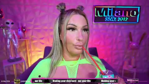 TamaraMilano online show from May 24, 7:51 am