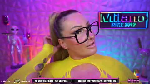 TamaraMilano online show from May 17, 8:13 am