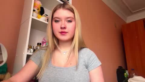 Amy online show from February 8, 6:39 am