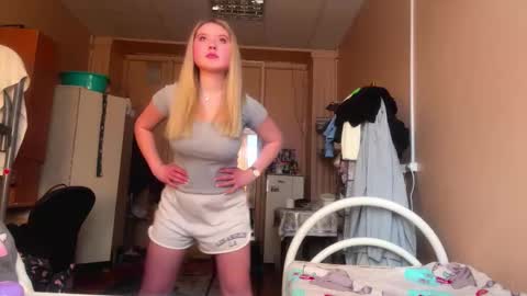 Amy online show from February 7, 6:28 am