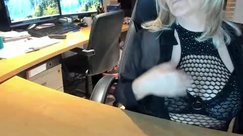 Tammy online show from December 14, 2:10 pm