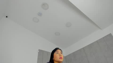 Tamy Leen online show from May 24, 9:41 am