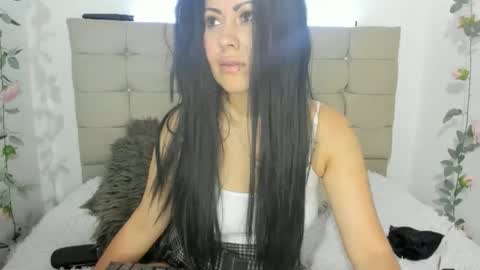tania online show from May 15, 8:44 pm